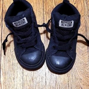 Black Tieless Converse